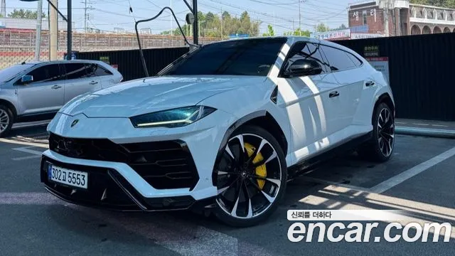 Lamborghini 4.0 V8