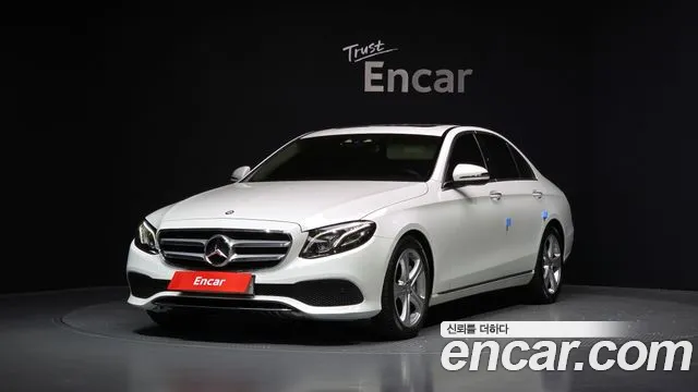Mercedes-Benz E- W213 E220d