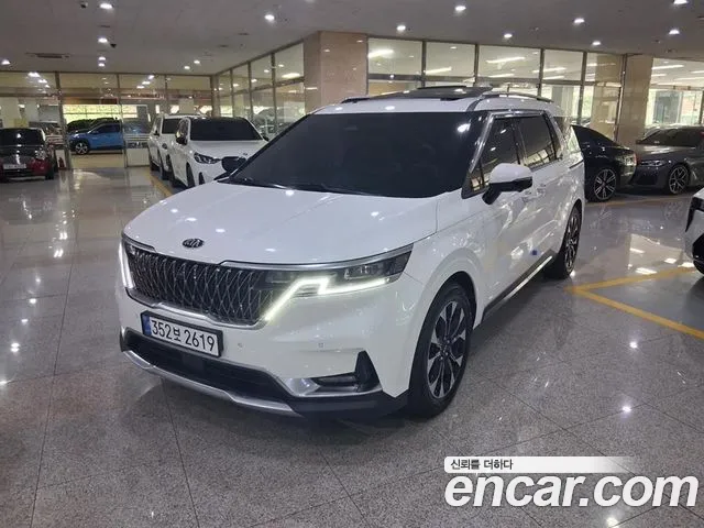 Kia Carnival 4 Gasoline 9 Signature