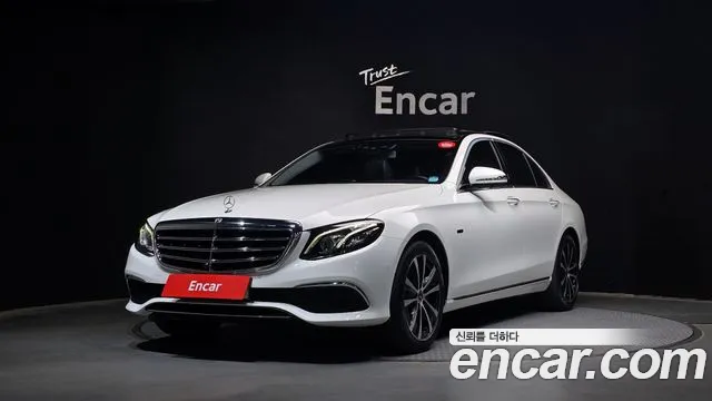 Mercedes-Benz E- W213 E300e Exclusive