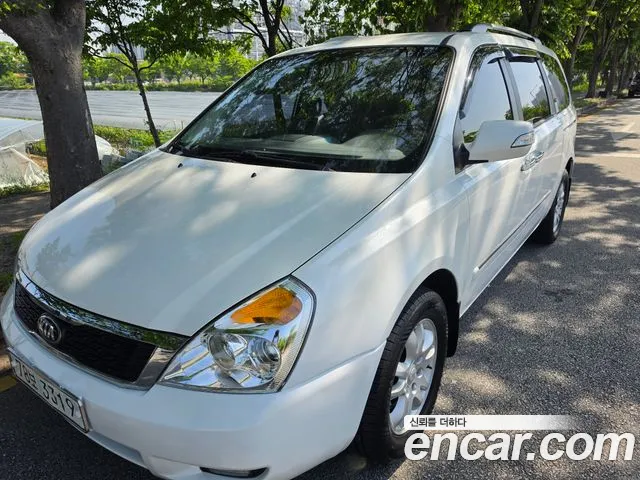 Kia Carnival R Carnival GLX