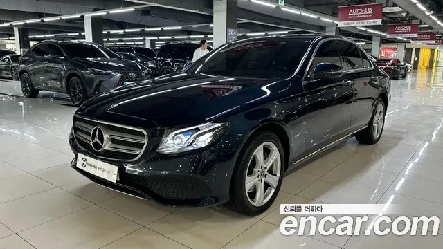 Mercedes-Benz E- W213 E220d 4MATIC