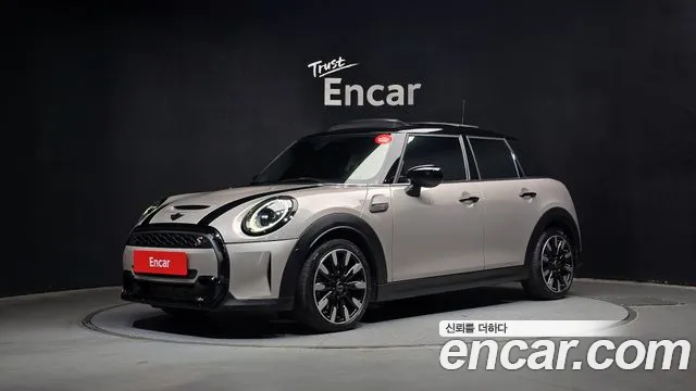 MINI Cooper S 5 3