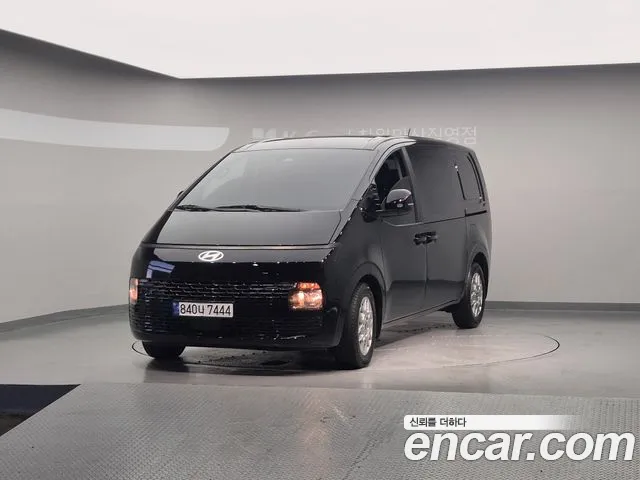 Hyundai Staria 5