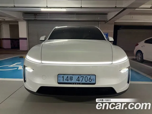 Tesla Y Premium RWD