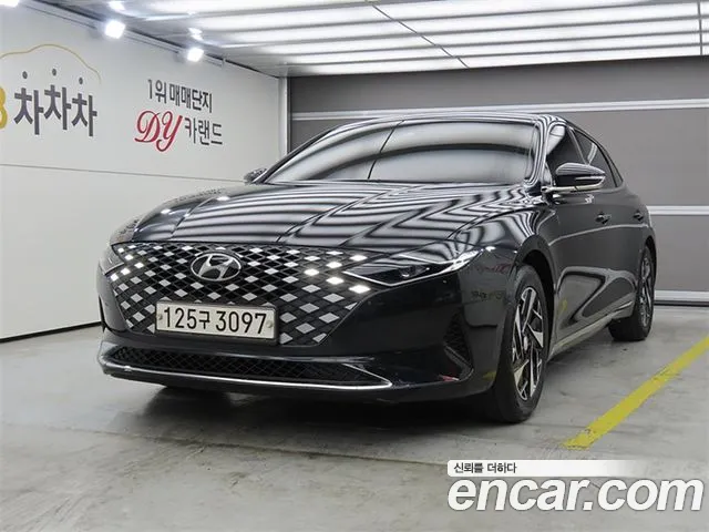 Hyundai The New Grandeur IG Hybrid Premium