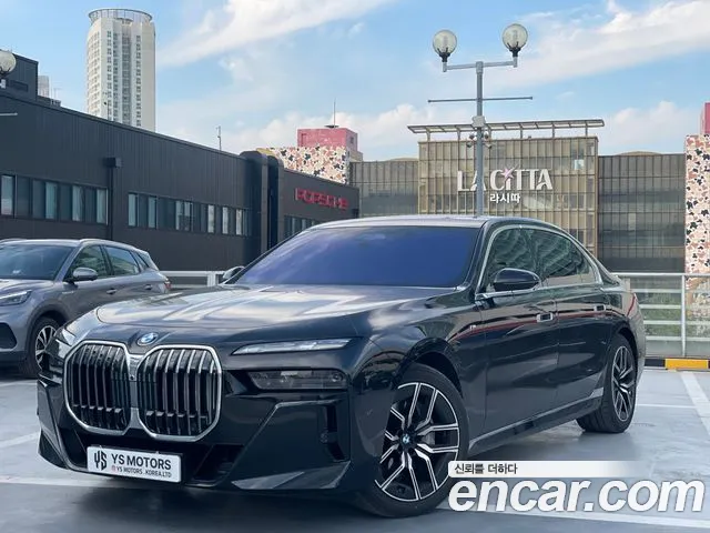BMW 7 (G70) 740i xDrive M