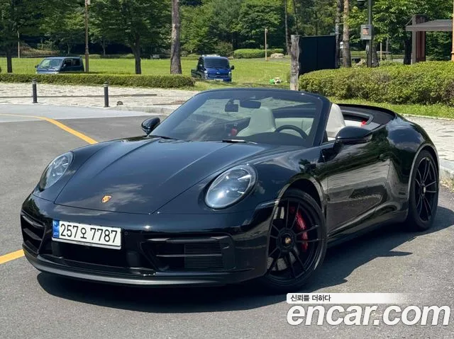 Porsche 911 (992) 4 GTS