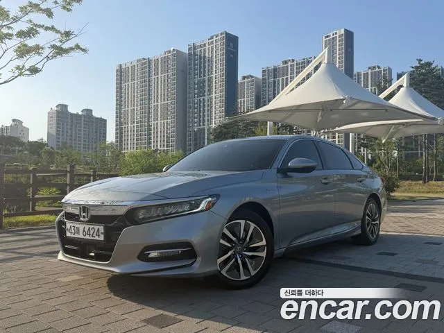Honda Accord 10 2.0 Hybrid