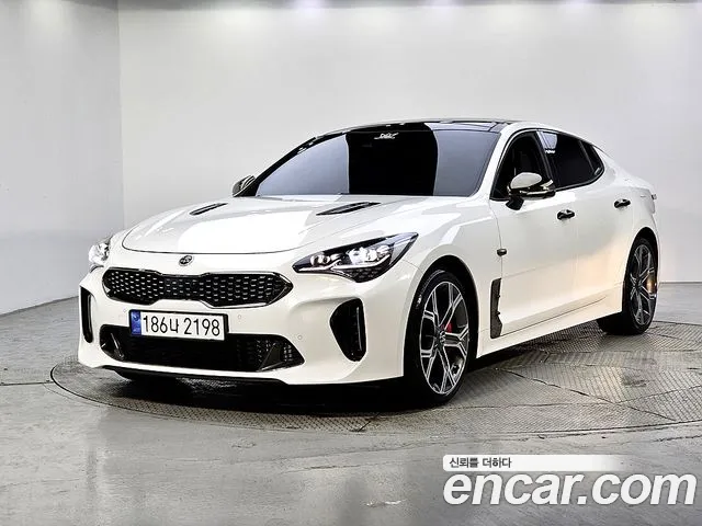 Kia Stinger 3.3 Turbo AWD GT