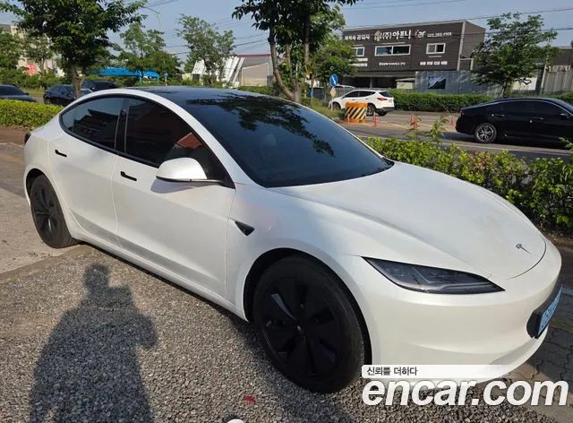 Tesla 3 RWD