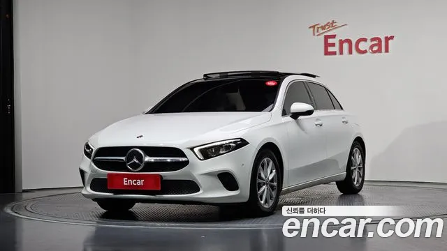 Mercedes-Benz A- W177 A220