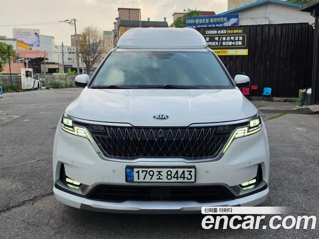 Kia Carnival 4 Gasoline 9 Signature