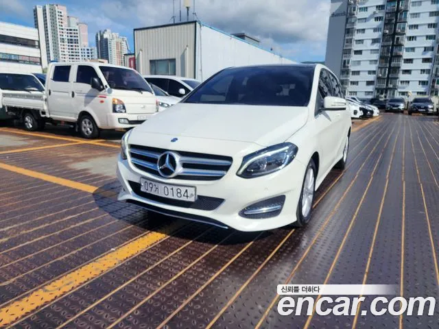 Mercedes-Benz B- W246 B200 d
