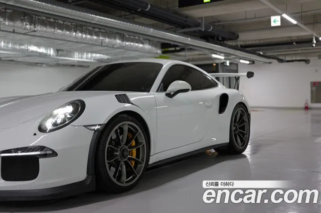 Porsche 911 GT3 RS 991