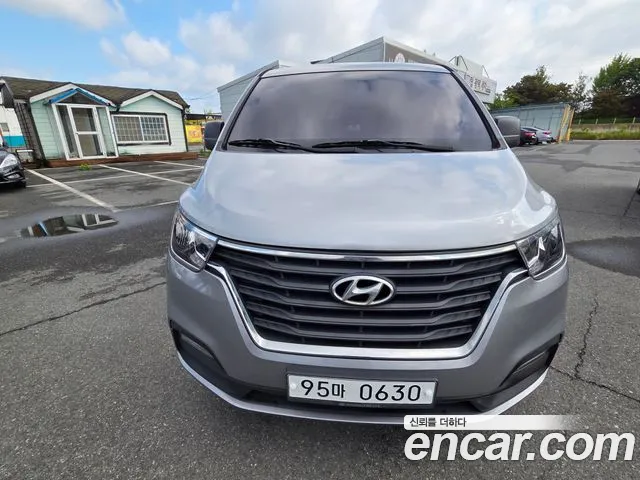 Hyundai The New Grand Starex 5