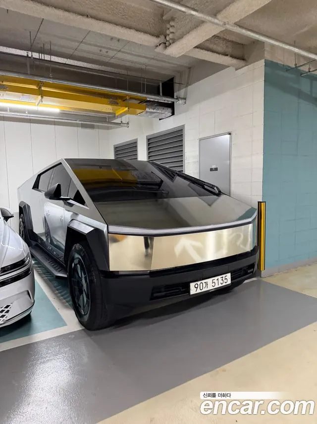 Tesla AWD