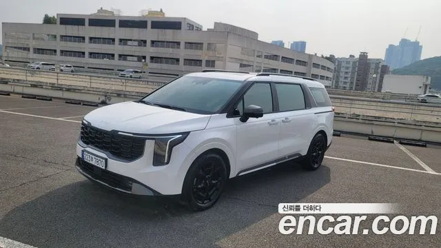 Kia The New Carnival 4 9