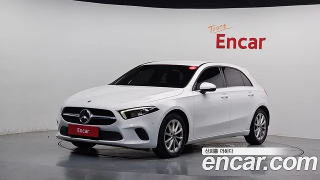 Mercedes-Benz A- W177 A220