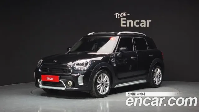 MINI Cooper Countryman 2