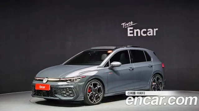 Volkswagen Golf 8 2.0 GTI