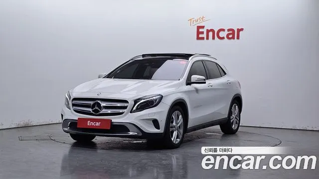 Mercedes-Benz GLA- X156 GLA200 d 4MATIC