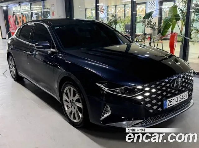 Hyundai The New Grandeur IG Hybrid