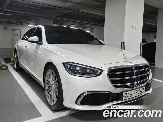 Mercedes-Benz S- W223 S580e 4MATIC