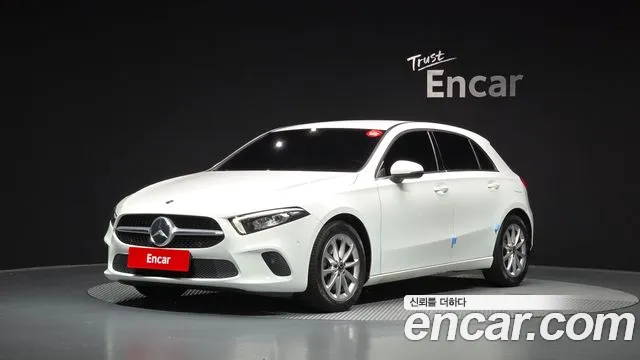 Mercedes-Benz A- W177 A220