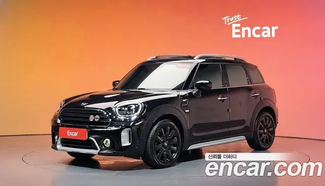 MINI Cooper Countryman 2