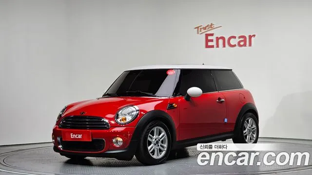 MINI Cooper Base 2