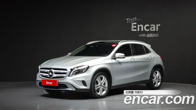 Mercedes-Benz GLA- X156 GLA200 d 4MATIC