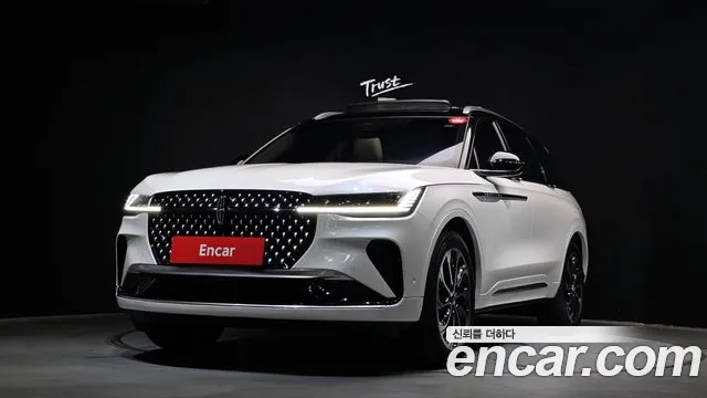 Lincoln 2 2.0 AWD