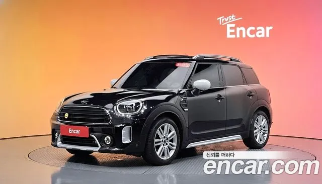 MINI Cooper Countryman 2