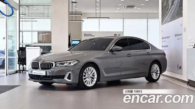 BMW 5 (G30) 520i