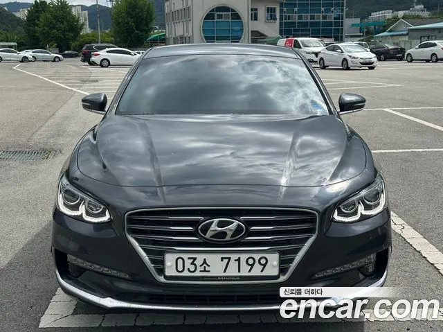 Hyundai Grandeur IG Hybrid Premium