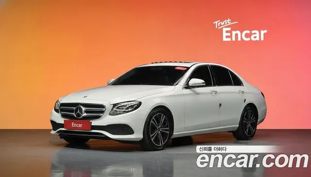 Mercedes-Benz E- W213 E300