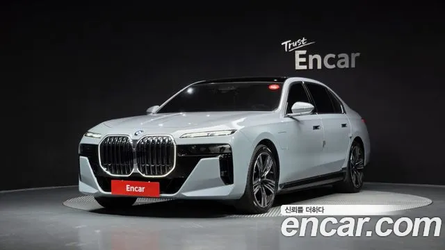 BMW 7 (G70) 750e xDrive M