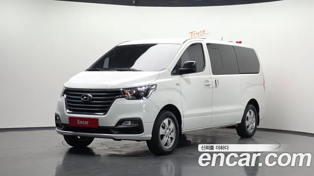 Hyundai The New Grand Starex 4WD 12