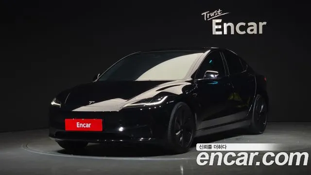 Tesla 3 RWD