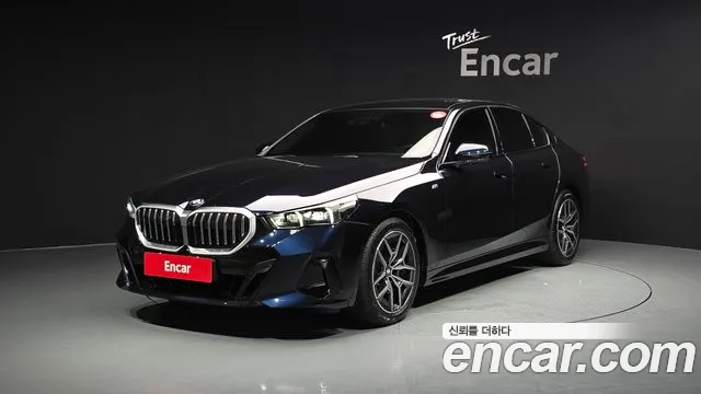 BMW 5 (G60) 520i M