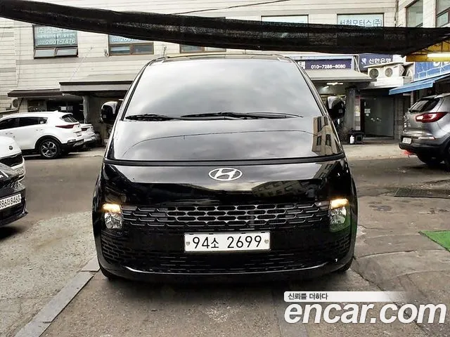 Hyundai Staria 3