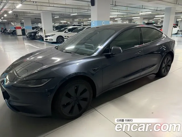 Tesla 3 RWD