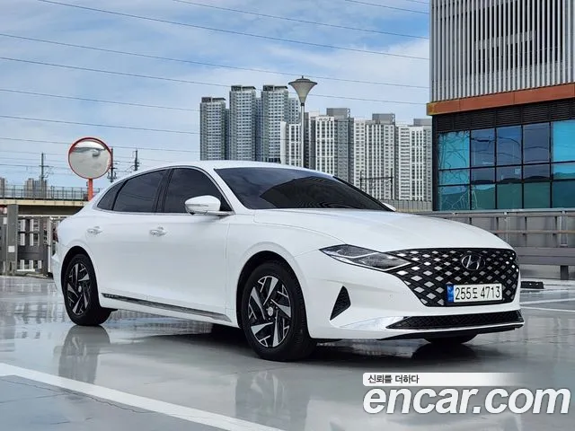 Hyundai The New Grandeur IG Hybrid