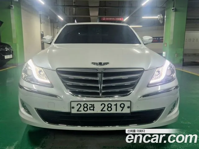 Hyundai Genesis BH330 Base