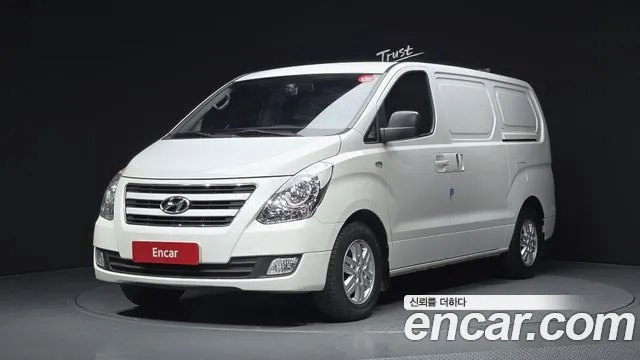 Hyundai Grand Starex 3