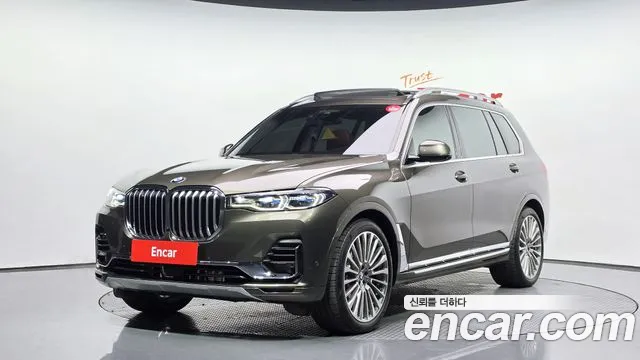 BMW X7 (G07) xDrive 40i 6