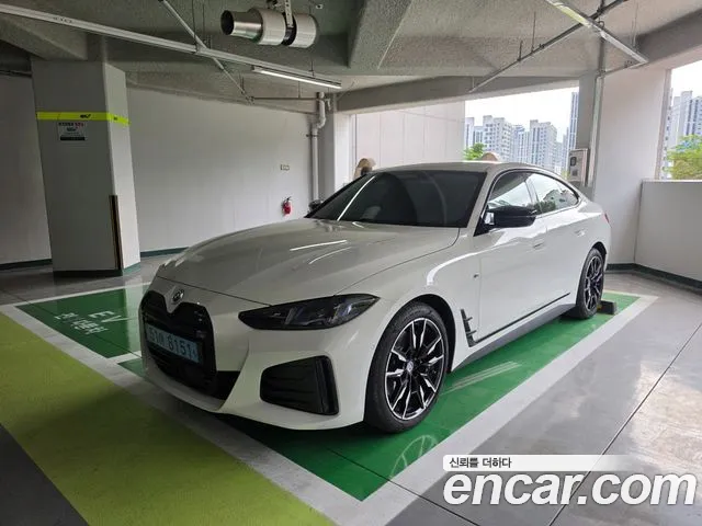 BMW i4 M50
