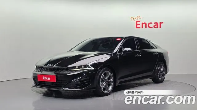 Kia K5 III 2.0 Signature