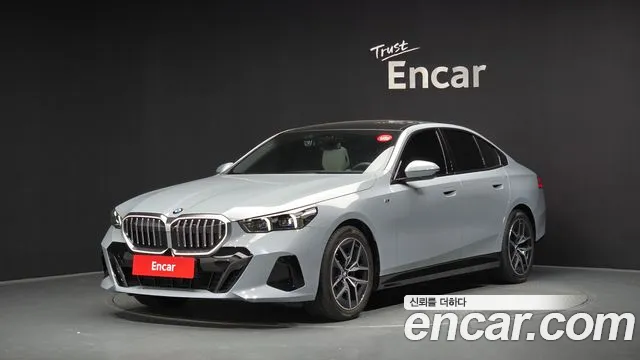 BMW 5 (G60) 523d M